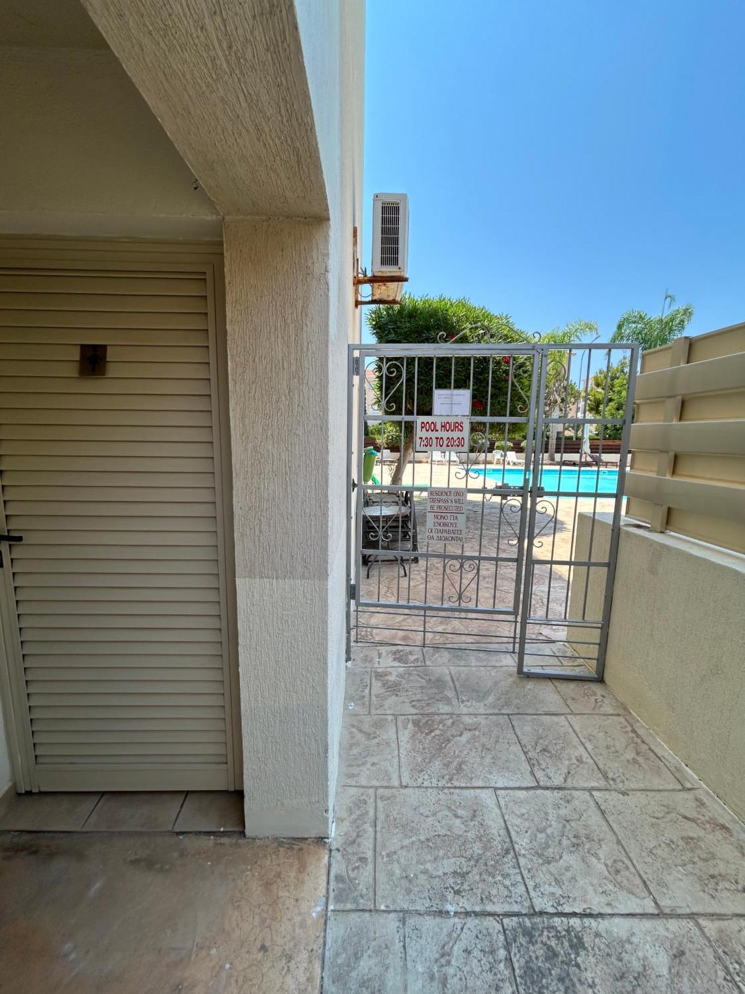 Private Apartment At Aristo Universe III With Pool Paphos Eksteriør billede
